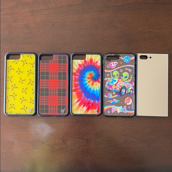 Wildflowers Accessories - Lot of 3 Iphone 8 Plus Cases